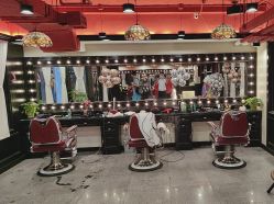 -东方先生国潮男士理发馆