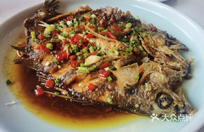 Sauce-Braised Sea Bass