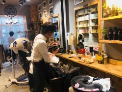 点击看大图 -MONE美发沙龙