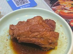 酱骨棒-东北哈尔滨酱骨头馆房掌柜铁锅炖