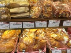 -红宝石·鲜奶小方·海派西点房(南丹店)
