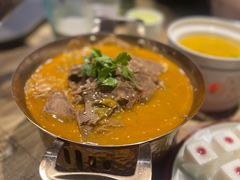 -香山湖家家宴(中山陵店)