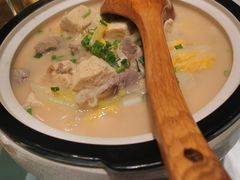 -巷子里小酒馆(繁荣路店)