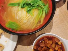 鸡骨酱面-泰煌鸡·上海白斩鸡·鸡汤面(万航店)