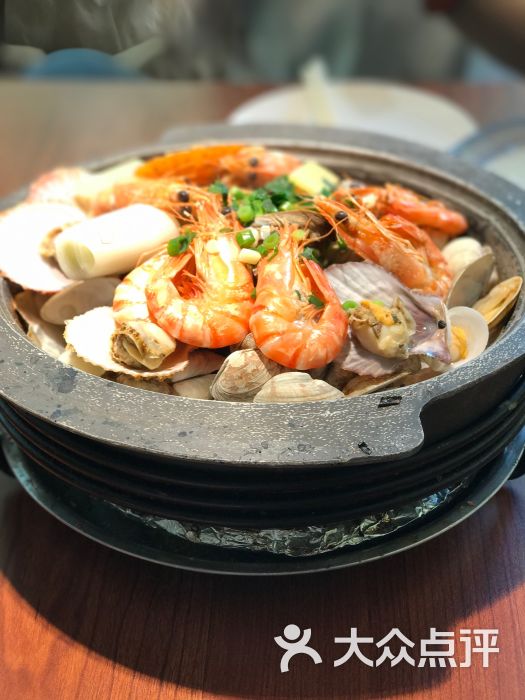 石锅海鲜