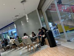 -奈雪的茶(亨特国际广场店)