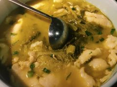 老坛酸菜鱼-胡桃里音乐酒馆(曲江店)