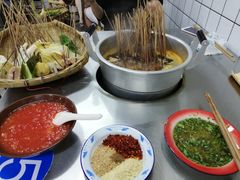-咏勝锑锅麻辣烫(净居寺路总店)