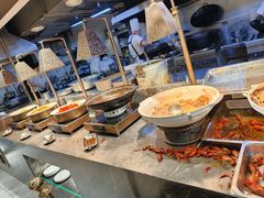 -金马门国际美食百汇(珞喻路店)