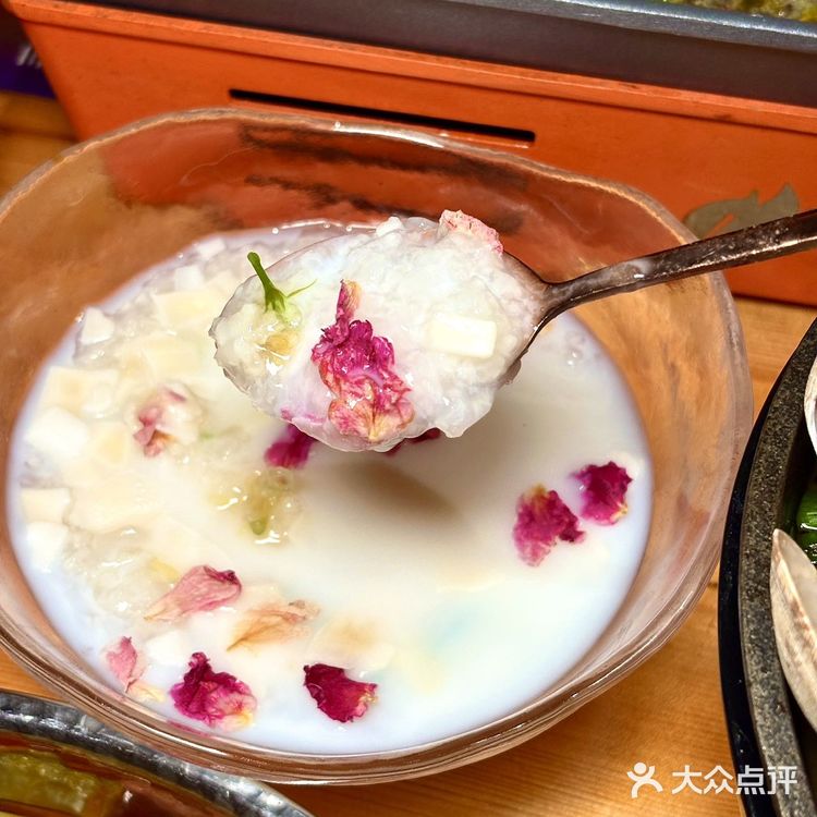 救命!被朋友按头安利的何师烧烤,聚会直接杀疯