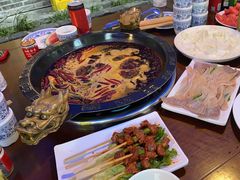 -成渝龙火锅(都江堰店)