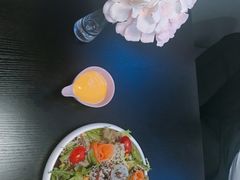-樱花里音乐餐吧·牛扒椰子鸡(东圃店)