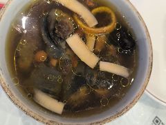 椰子炖乌鸡-小粤楼·怀旧粤菜(万辉国际广场店)