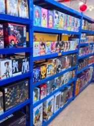 -逝水玩具折扣店