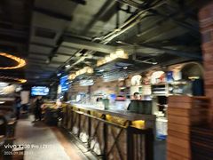 -麦凯伦烧烤·精酿超级工厂店(金桥总店)