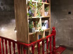 -HIGH FIVE哈福手工汉堡(桂林路店)