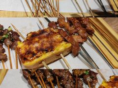 -街角等你.大连海鲜烧烤.经典铁板海鲜串(西安路店)