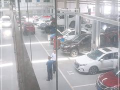 -上海华裕比亚迪4S店