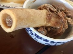 -亿诣蝎府炸酱面羊蝎子火锅(酷车小镇店)