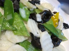 -赶海部落海鲜城(海阳路店)