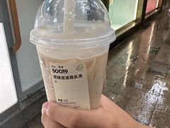 -喜茶(上海淮海中路渔阳里店)