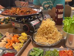 -WOW LUCKY创意韩料(龙阳广场店)