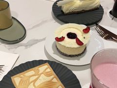 -潮一不贰·法式甜品·生日蛋糕·西式简餐(外滩店)