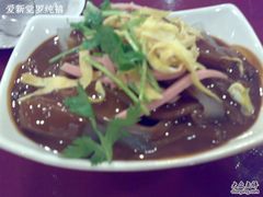 东北拉皮-大眼锅贴水饺(河东店)