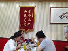 大堂-门框胡同百年卤煮(新街口店)