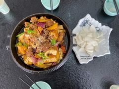 -撒拉人家.酸菜牦牛肉火锅