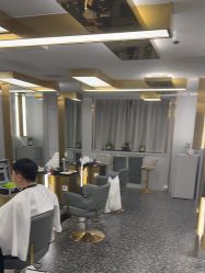 -即型男士理发工作室
