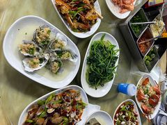 -四川小胡子海鲜(丁村万人海鲜广场店)