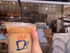 燕麦冰拿铁-Jamaicablue Coffeeshop(中央广场店)