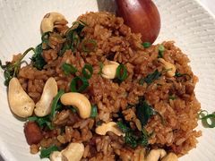 香草烧肉炒饭-金椰壳· 大厨新加坡菜(壹方城店)