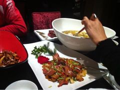 盘子痛挺大的，腌肉螺片，一般，-悦港(悦港酒店)