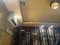 -大宝全猪馆(南京路店)