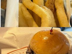 -BOURBON 玻本美式餐厅酒吧(虹桥新天地店)