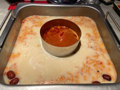 -尚尚仙·酸汤猪手·猪肚鸡火锅(华联万柳购物中心店)