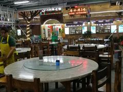 大堂-四川小胡子海鲜(丁村万人海鲜广场店)