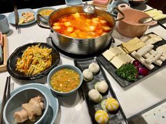 酸汤猪手火锅-小街猪手(团结湖店)