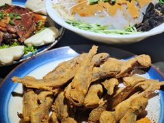 -靠山屯东北农家菜(八龙桥雅苑店)