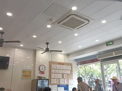 -老西白点心店