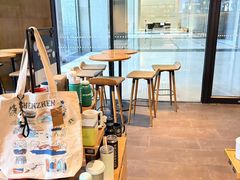 -星巴克(深圳世界金融中心店)