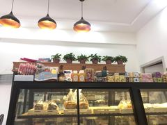 面包甜点陈列柜-曾小白蛋糕(农业东路店)