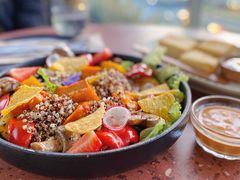 烤南瓜藜麦沙拉-La Terre乐田(万象城店)