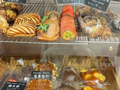-沁屋面包店(人民东路店)