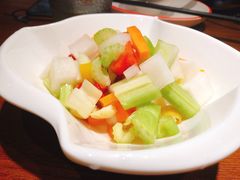 -沪华国际大酒店-停车场