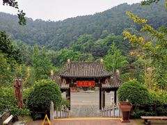 -楠柏弯休闲山庄(梨花溪店)