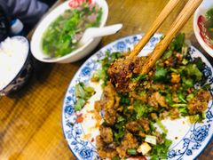 -杨三娘跷脚牛肉(羊子山西路店)