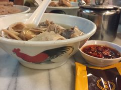 猪尾猪肚汤-松發肉骨茶(克拉码头店)
